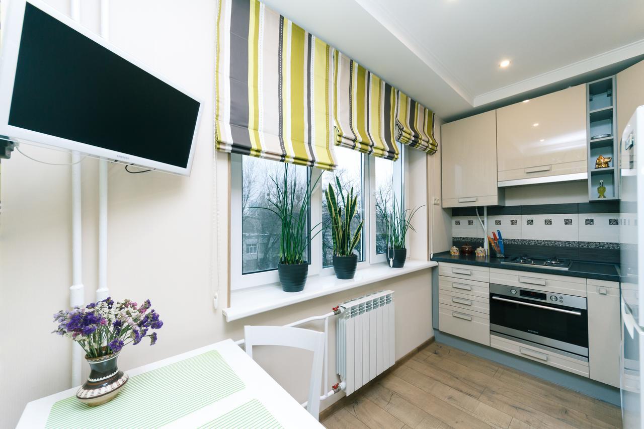 Apartment On Sevastopolska Square เคียฟ ภายนอก รูปภาพ