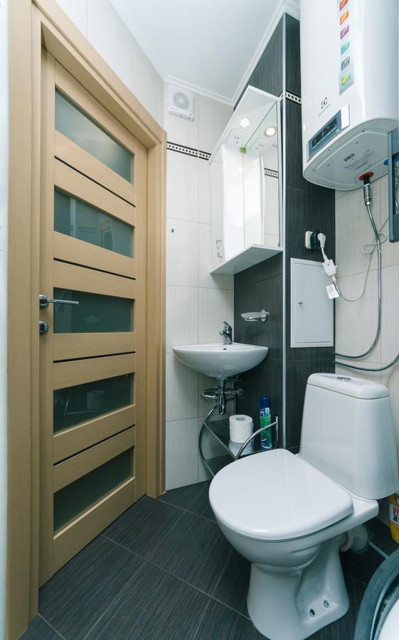 Apartment On Sevastopolska Square เคียฟ ภายนอก รูปภาพ